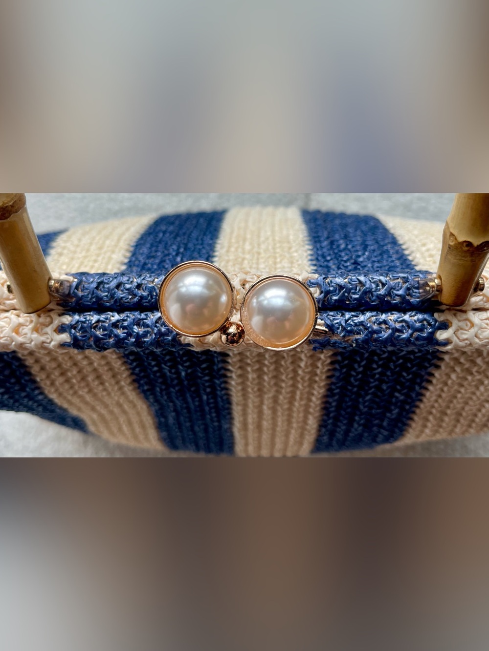 Tommy Bahama Straw Framed Bag Blue/Cream with Bamboo Handle  Gold KISS Lock - Picture 10 of 14